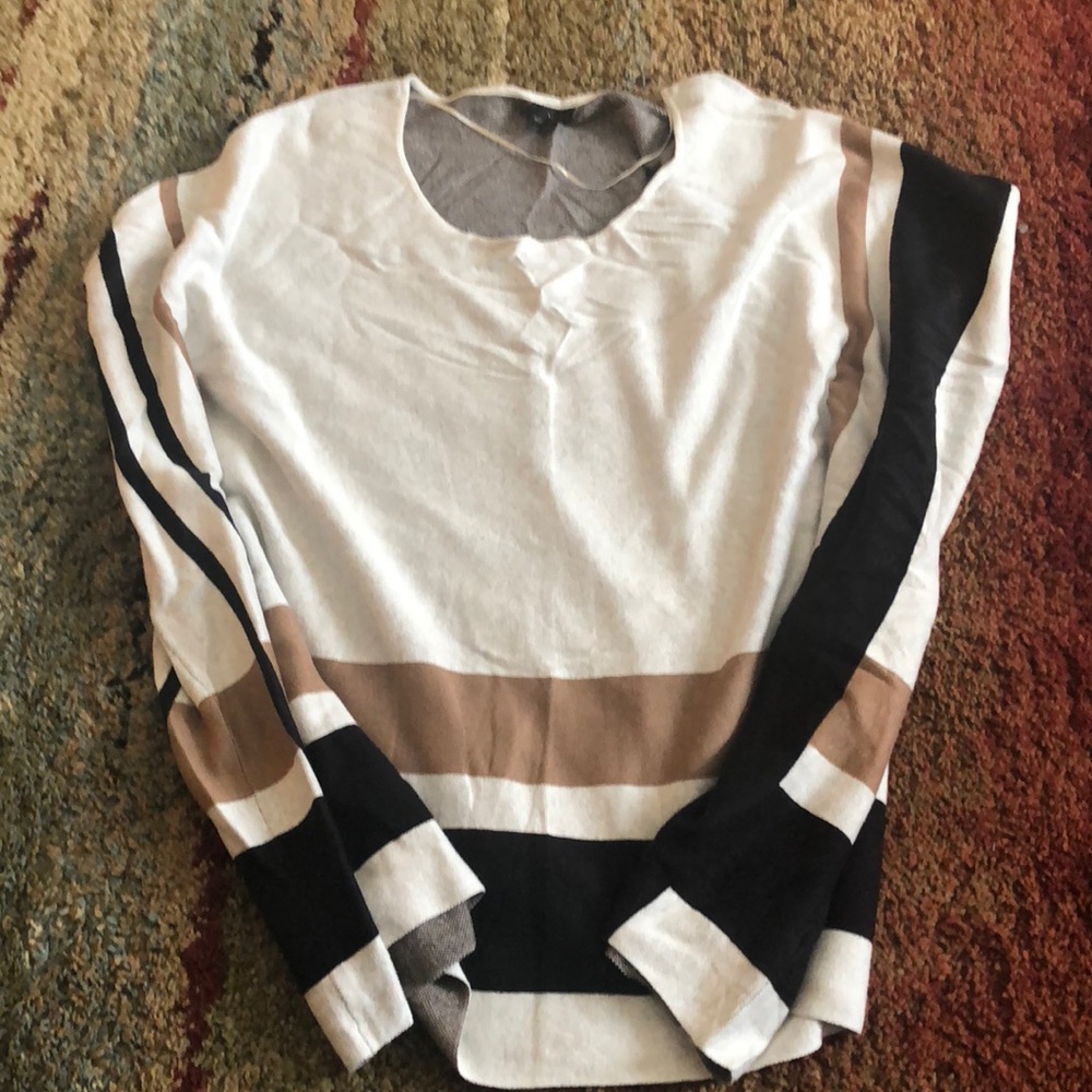 L/xl poncho! Like new